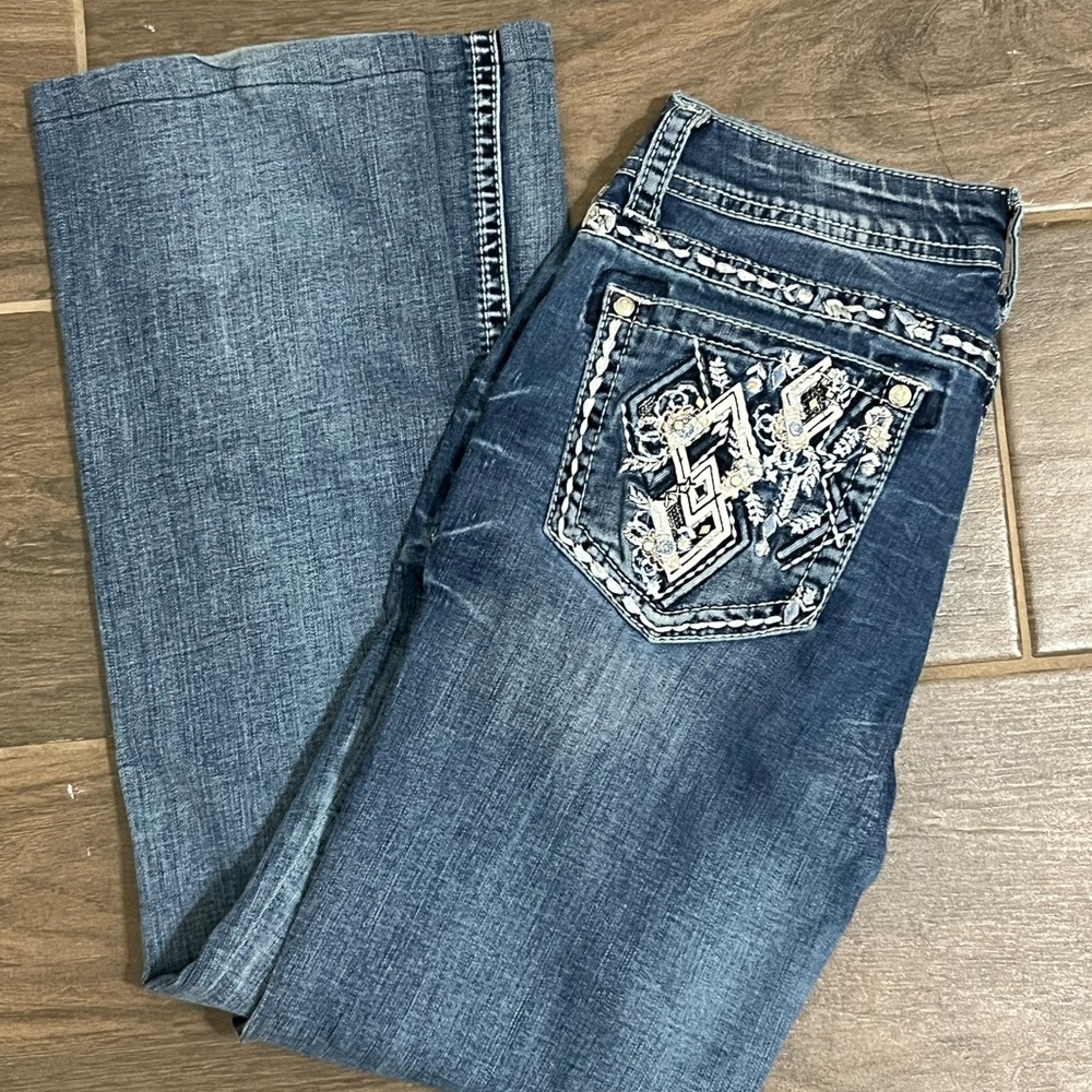 Stylish Blue Embellished Women's Jeans